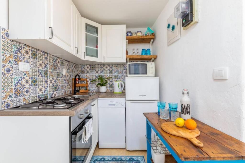 Casa Di Pietra Matelici Villa Divšići Exteriör bild